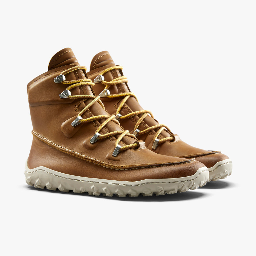 TRACKER AT MOC MENS TAN